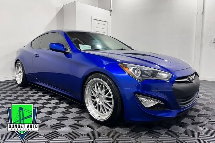 2013 Hyundai Genesis Coupe 2.0T Premium photo 1