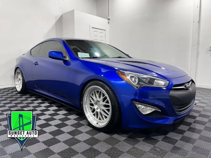 2013 Hyundai Genesis Coupe 2.0T Premium photo 1