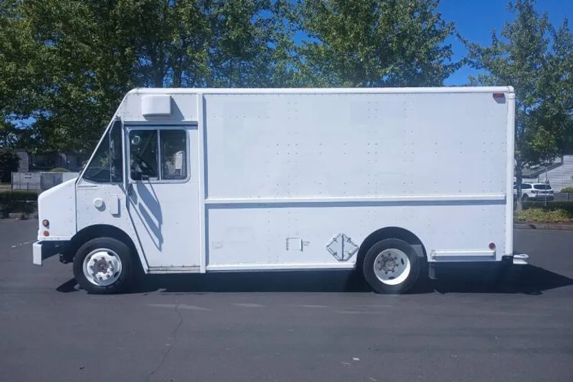 2005 Freightliner MT 45 Chassis photo 1
