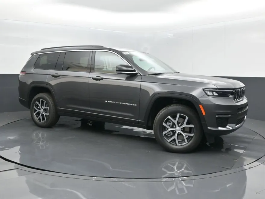 2025 Jeep Grand Cherokee Limited photo 1
