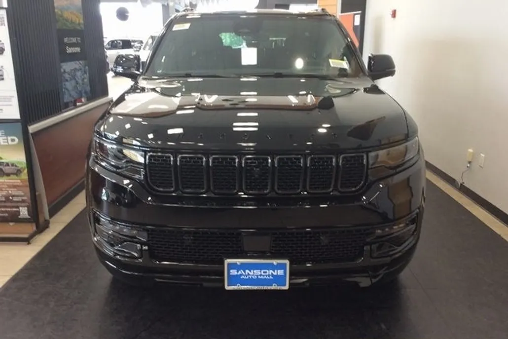 2025 Jeep Wagoneer Series II photo 1