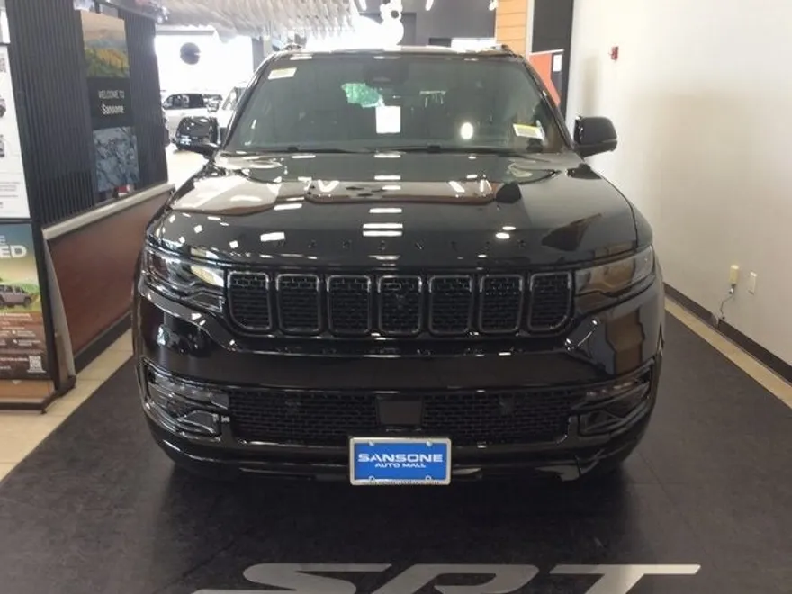 2025 Jeep Wagoneer Series II photo 1