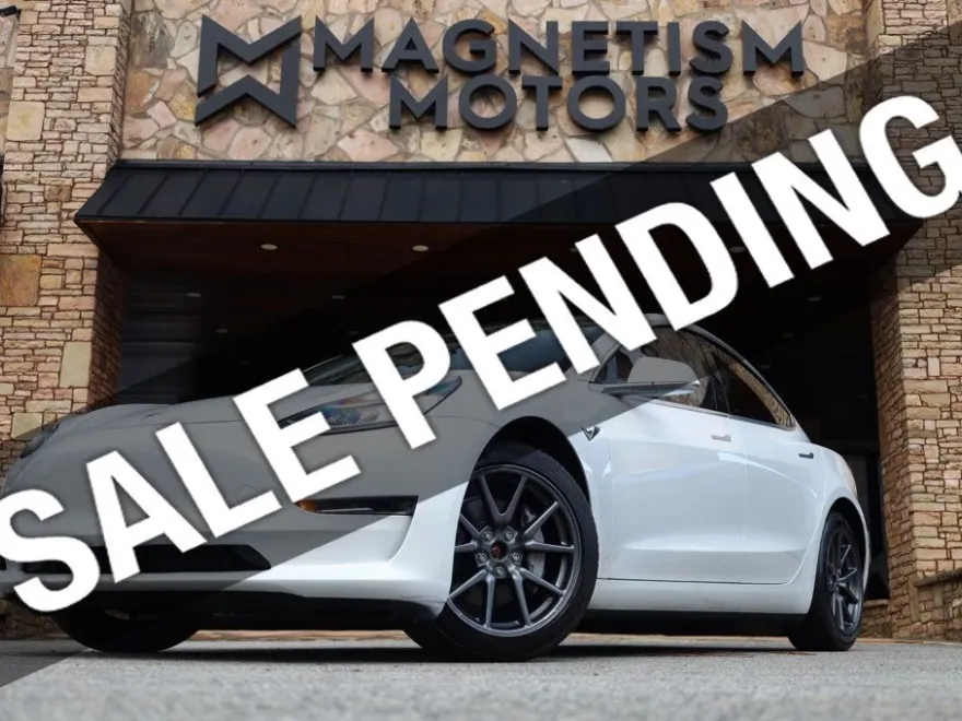 2020 Tesla Model 3 Long Range photo 1