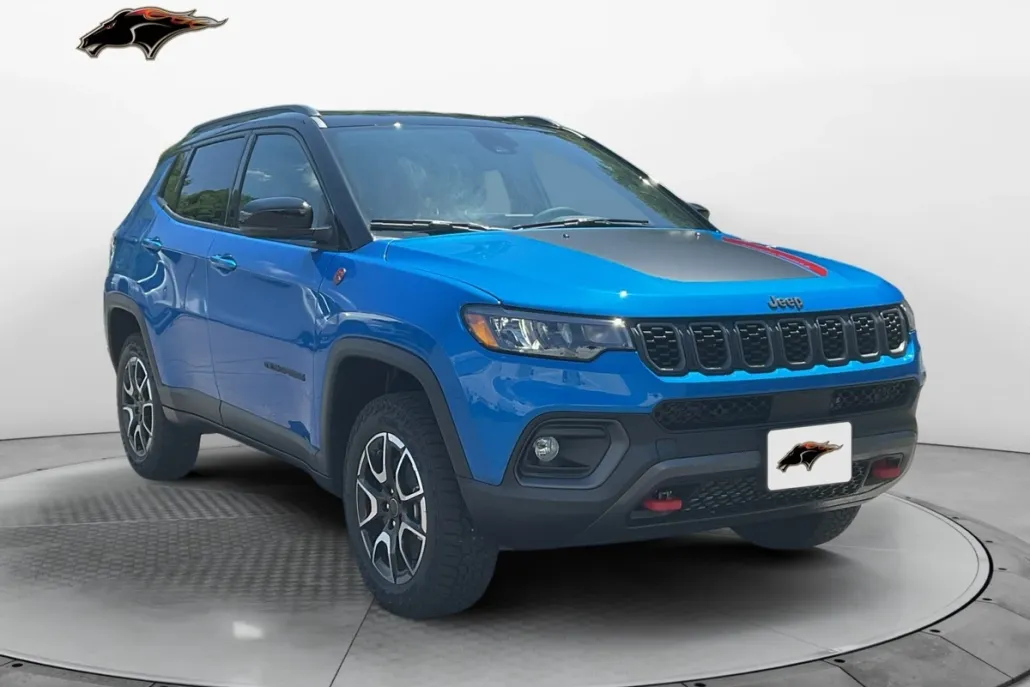 2025 Jeep Compass Trailhawk photo 1