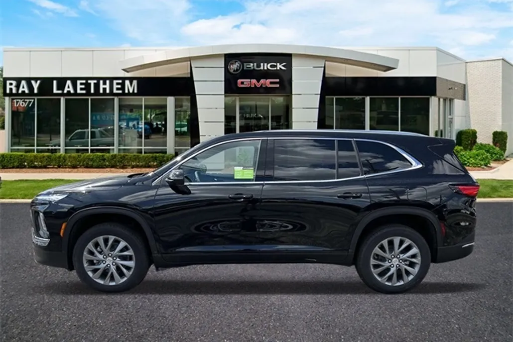 2026 Buick Enclave Preferred photo 1