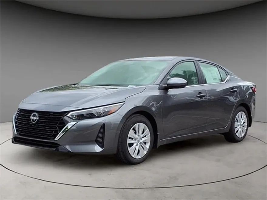 2025 Nissan Sentra S photo 1