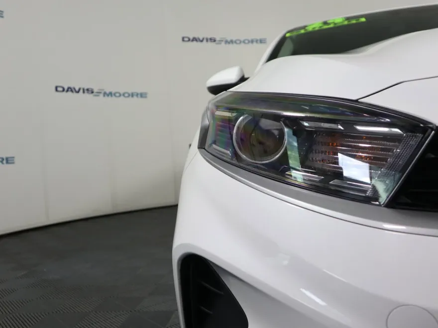 2024 Kia Forte LXS photo 1