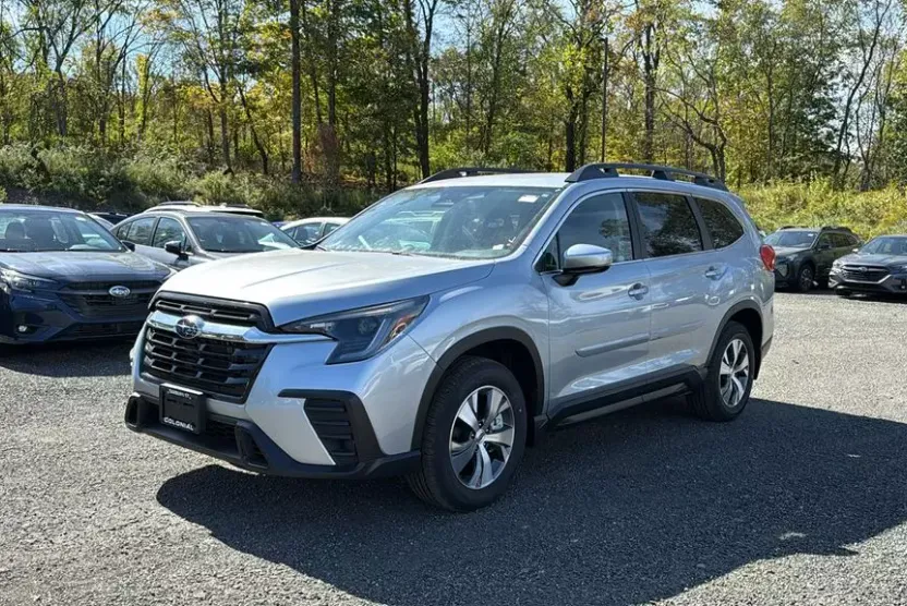 2025 Subaru Ascent Premium photo 1