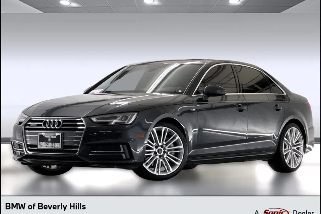 2017 Audi A4 Quattro Premium Plus photo 1