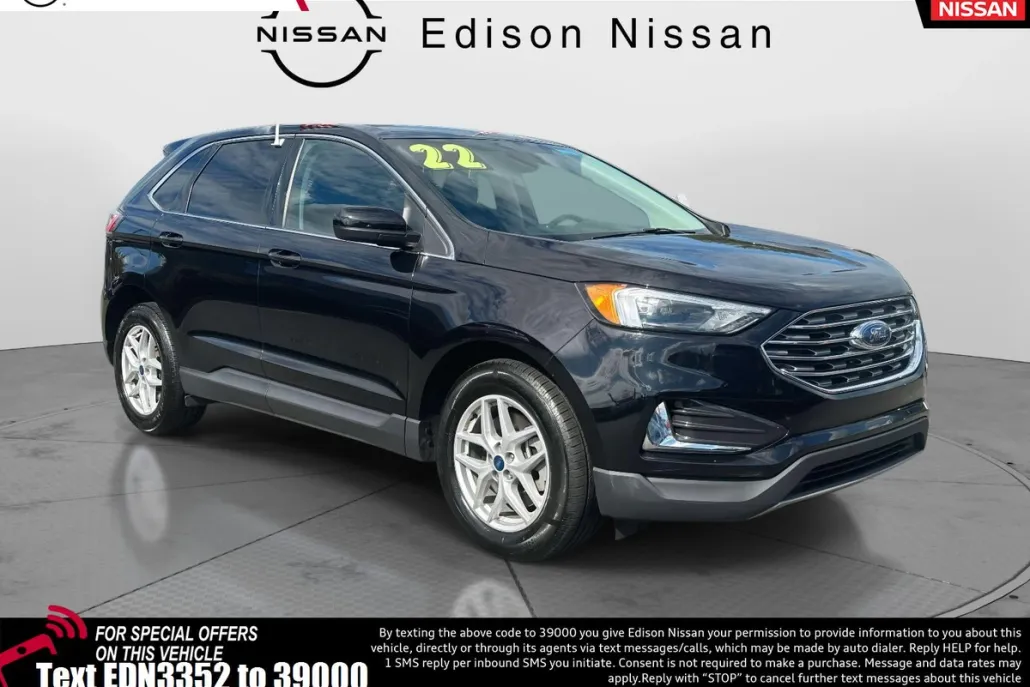 2022 Ford Edge SEL photo 1
