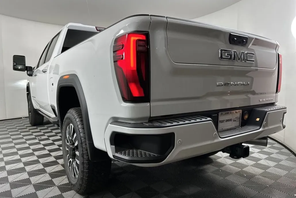 2025 Gmc Sierra 2500 HD Denali Ultimate photo 1
