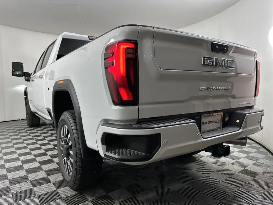 2025 Gmc Sierra 2500 HD Denali Ultimate photo 1