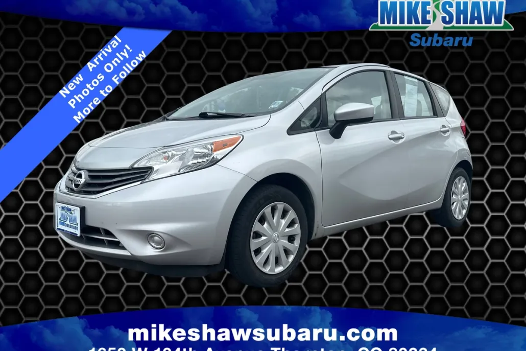 2015 Nissan Versa Note SV photo 1