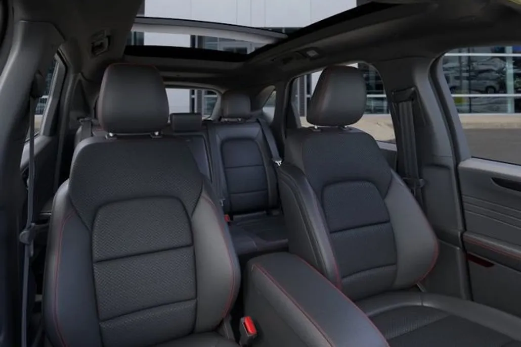 2025 Ford Escape Hybrid ST-Line Select photo 1