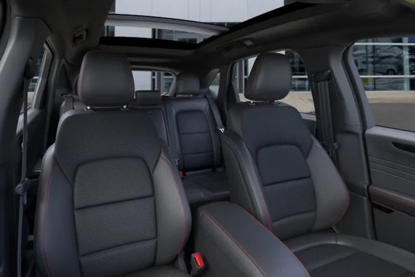 2025 Ford Escape Hybrid ST-Line Select photo 1