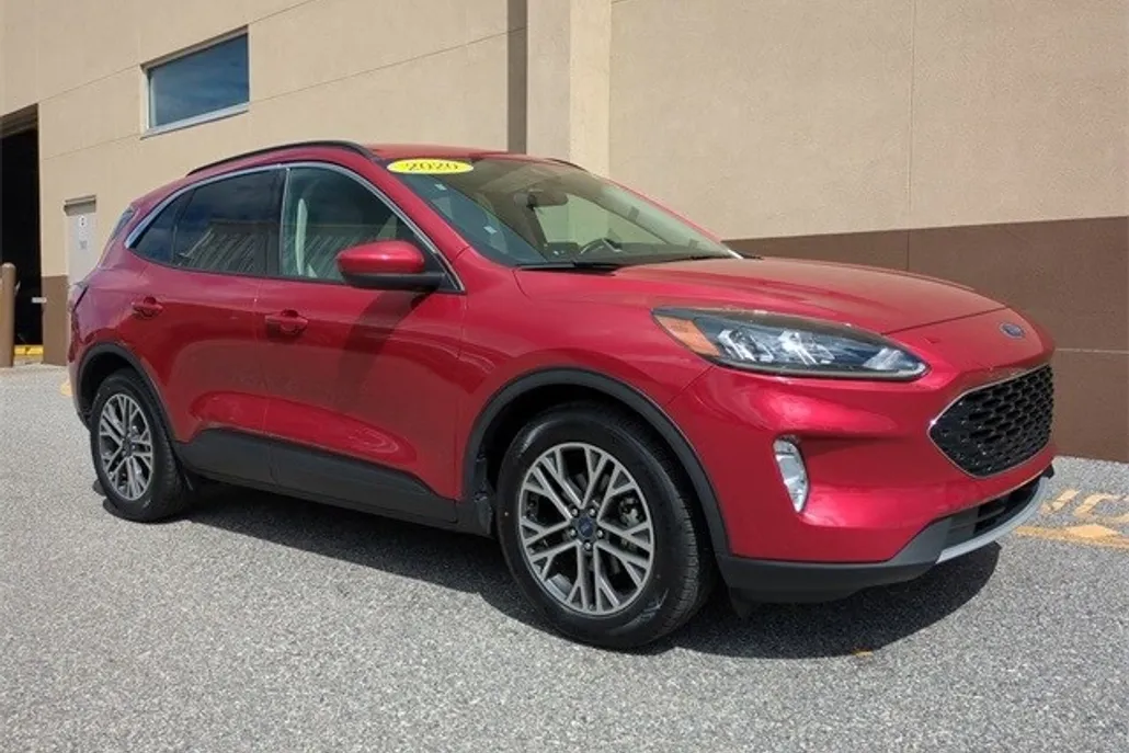 2020 Ford Escape SEL photo 1
