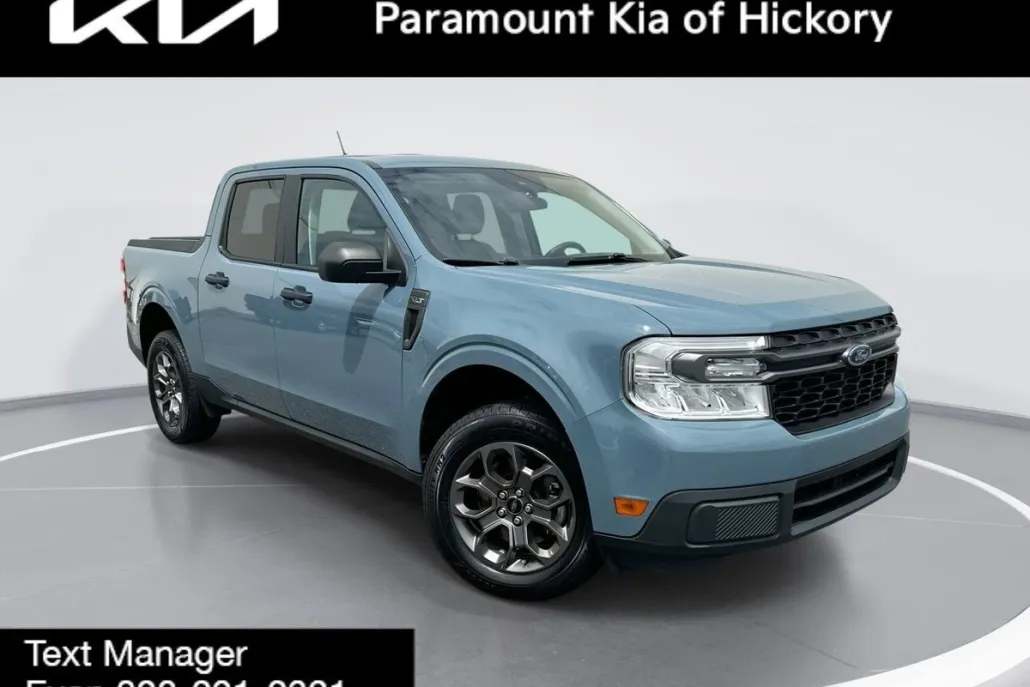 2022 Ford Maverick XLT photo 1