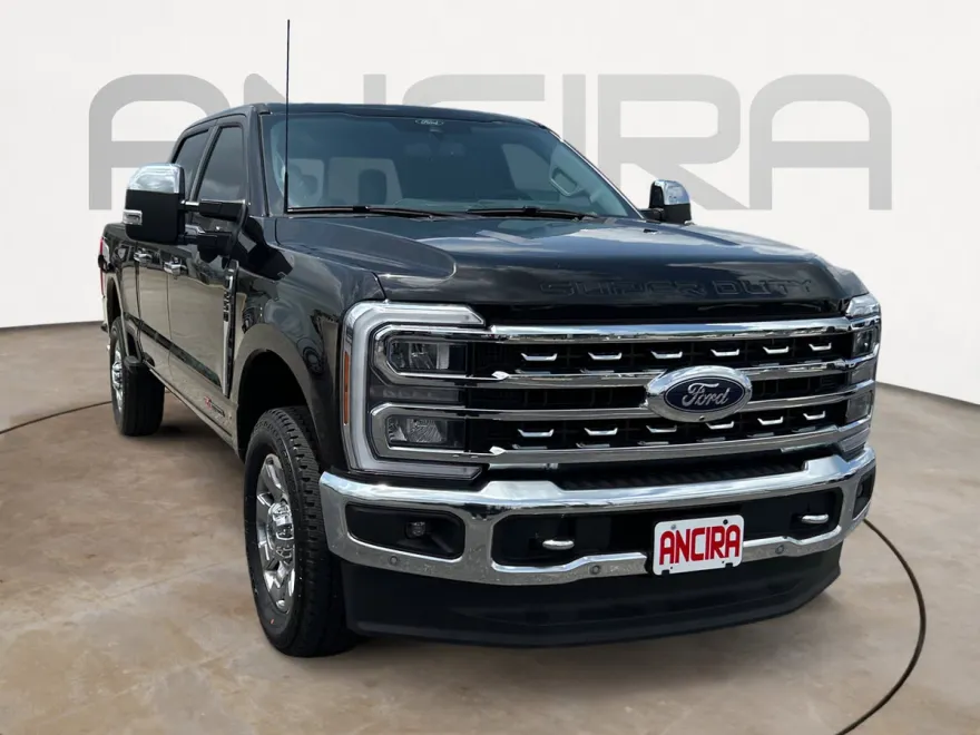 2024 Ford F-250 Lariat photo 1