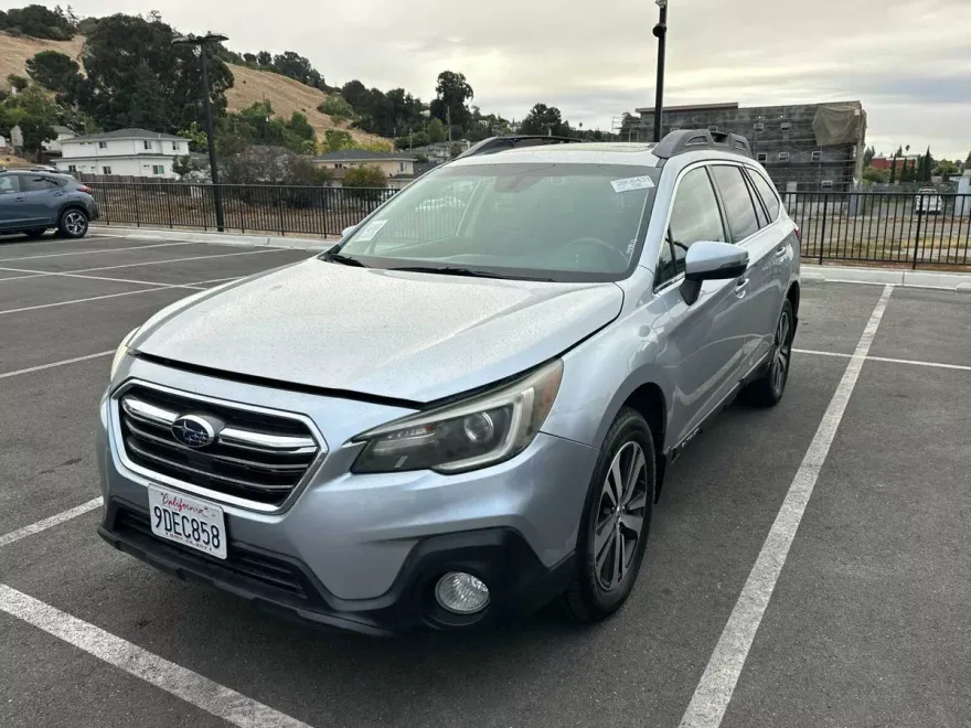 2019 Subaru Outback 2.5i Limited photo 1