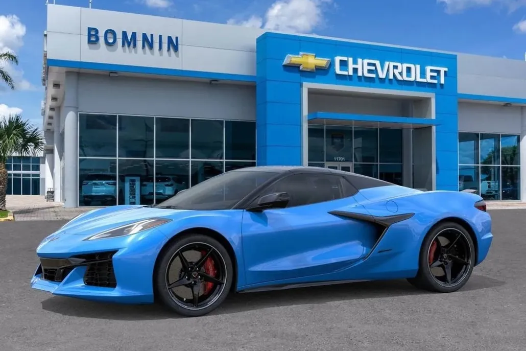2025 Chevrolet Corvette E-Ray 2LZ photo 1
