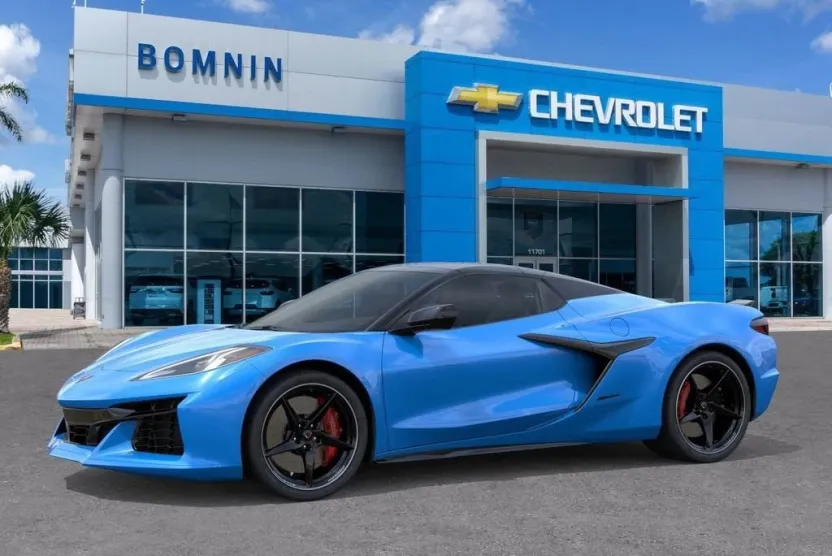 2025 Chevrolet Corvette E-Ray 2LZ photo 1