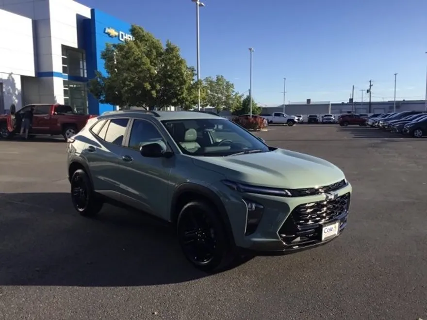 2025 Chevrolet Trax ACTIV photo 1