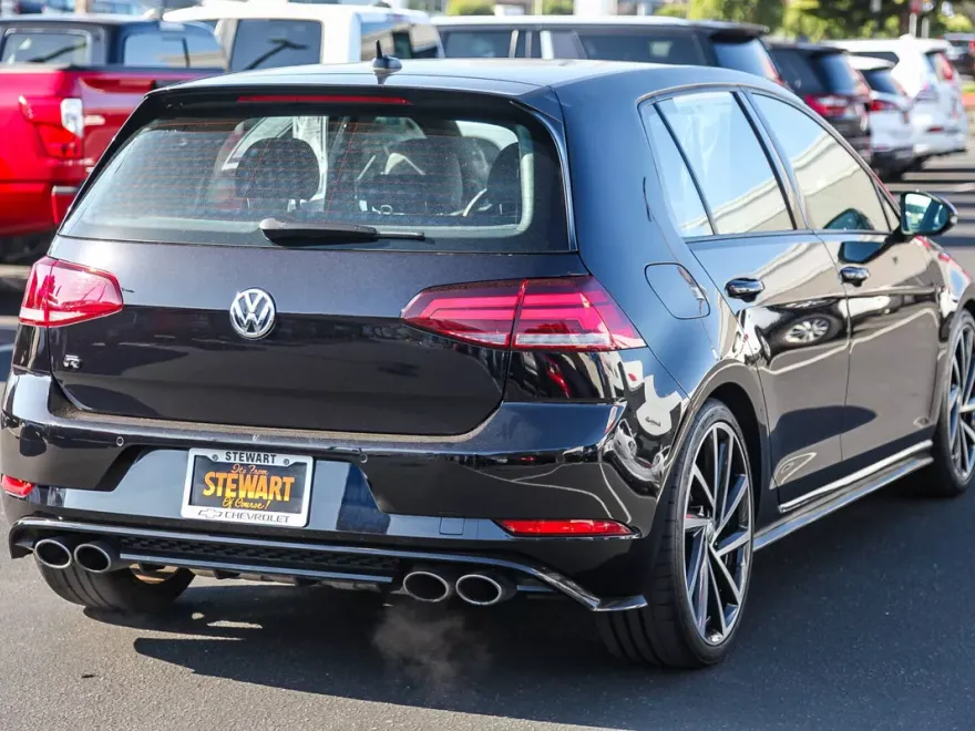2019 Volkswagen Golf R Base photo 1