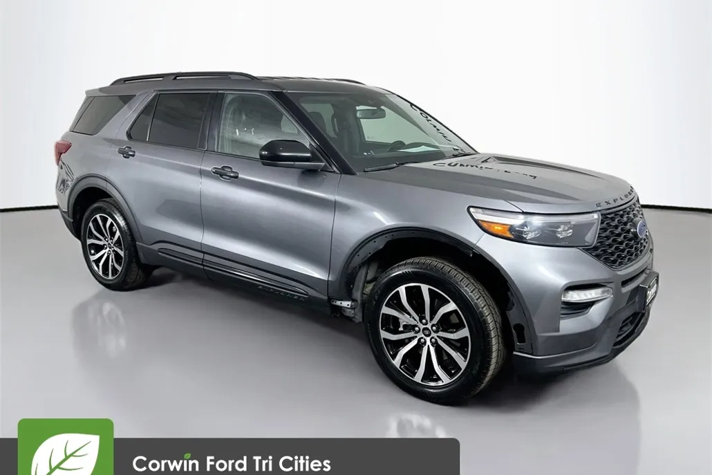 2022 Ford Explorer ST photo 1