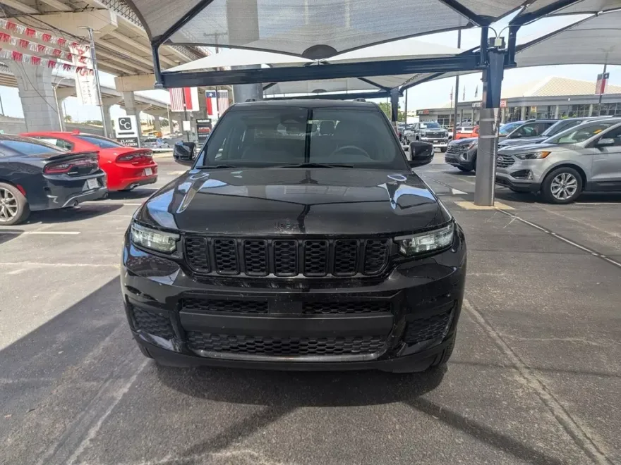 2024 Jeep Grand Cherokee Altitude photo 1