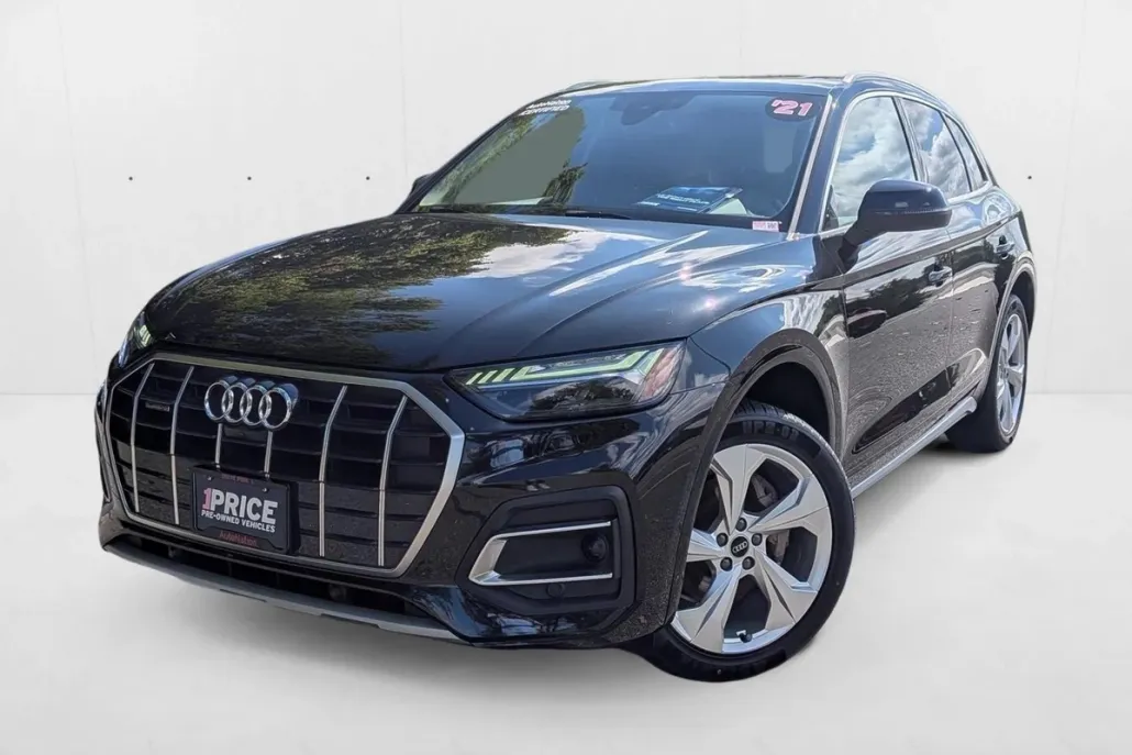 2021 Audi Q5 Prestige 45 TFSI Premium photo 1