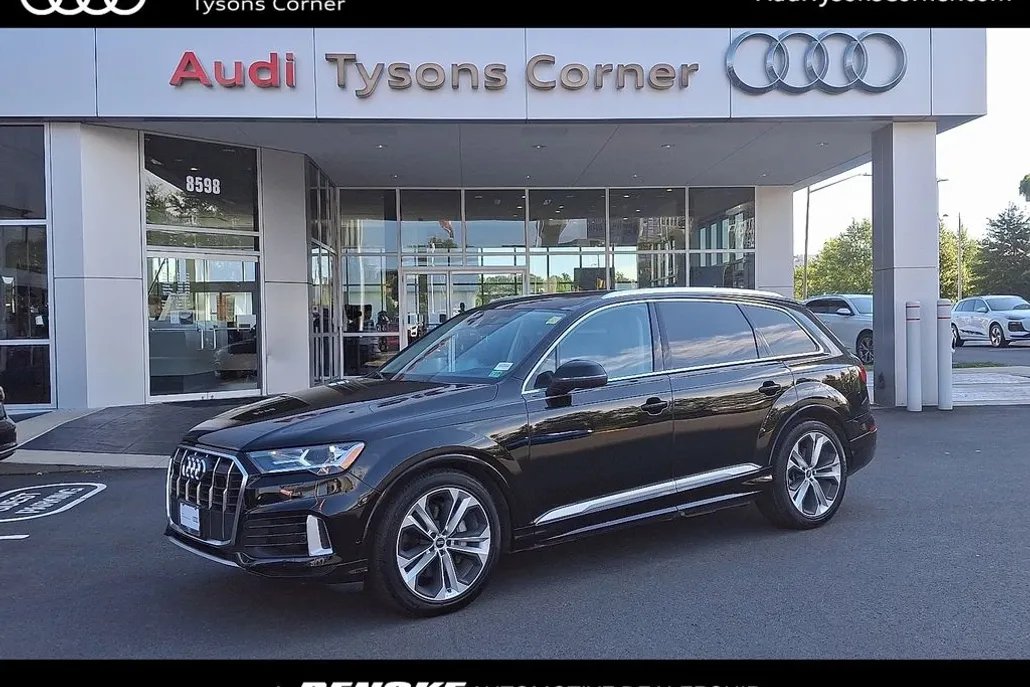2022 Audi Q7 55 Prestige photo 1