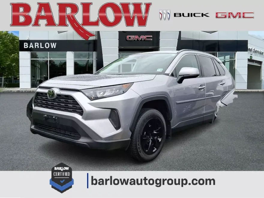 2021 Toyota RAV4 LE photo 1