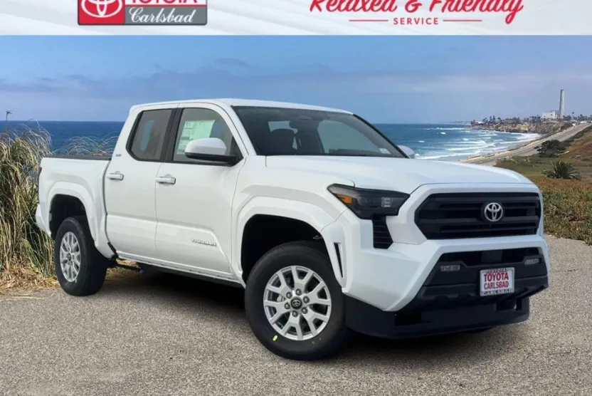 2025 Toyota Tacoma SR5 photo 1