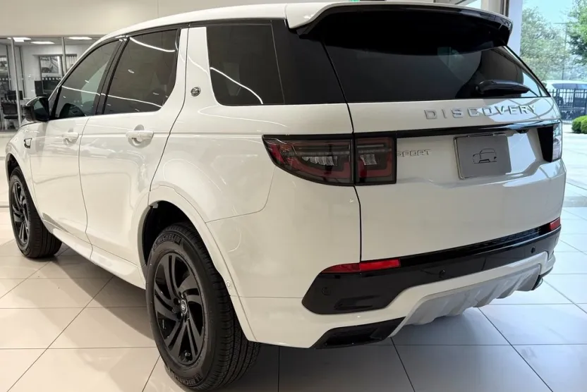 2025 Land Rover Discovery Sport S photo 1