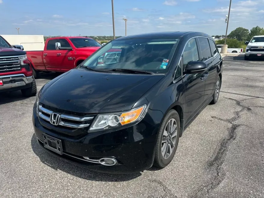 2016 Honda Odyssey Touring Elite photo 1