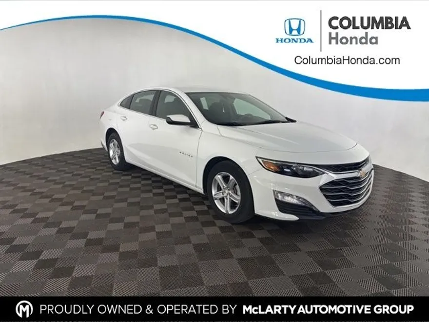 2024 Chevrolet Malibu 1LT photo 1