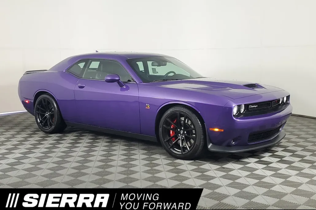2023 Dodge Challenger R/T Scat Pack photo 1
