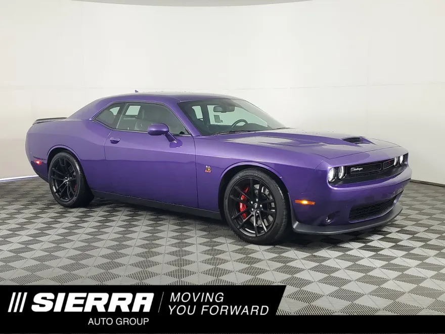 2023 Dodge Challenger R/T Scat Pack photo 1