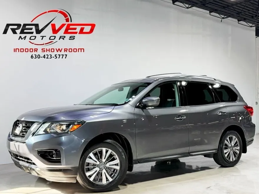 2019 Nissan Pathfinder 4x4 S photo 1