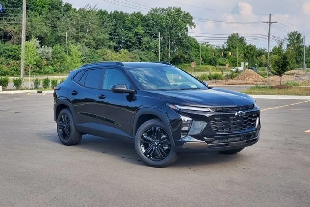 2025 Chevrolet Trax ACTIV photo 1