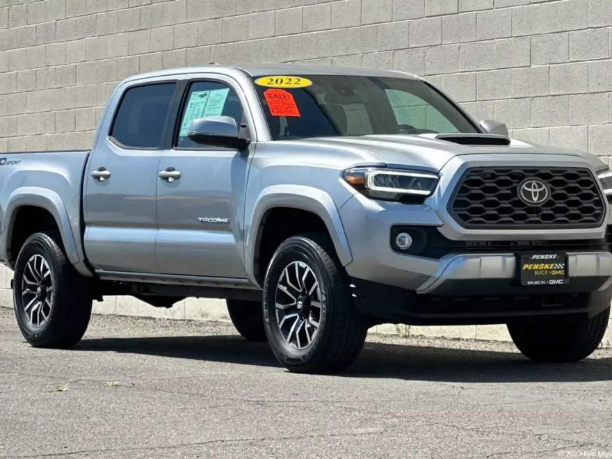 2022 Toyota Tacoma SR5 photo 1