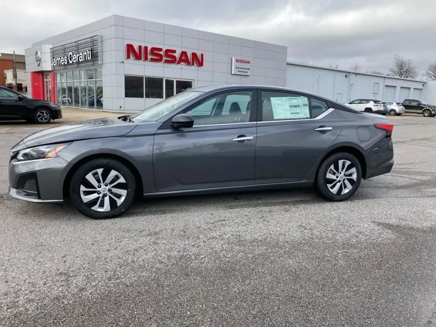 2025 Nissan Altima 2.5 S photo 1