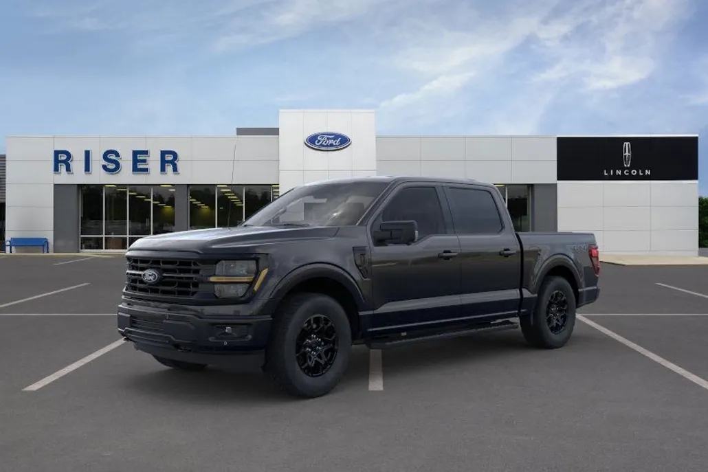 2025 Ford F-150 XLT photo 1