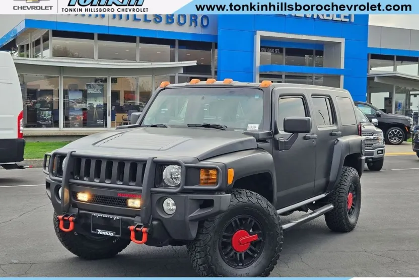 2008 Hummer H3 Luxury photo 1