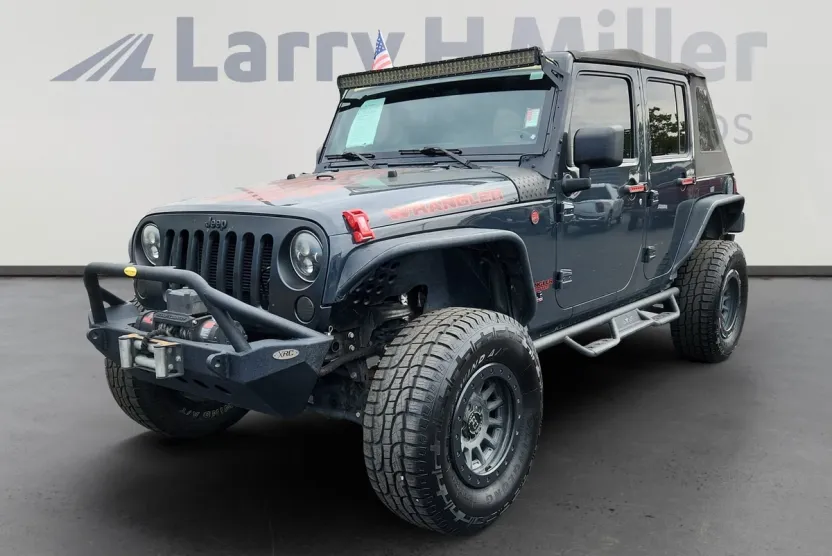 2017 Jeep Wrangler Unlimited Sport Big Bear photo 1