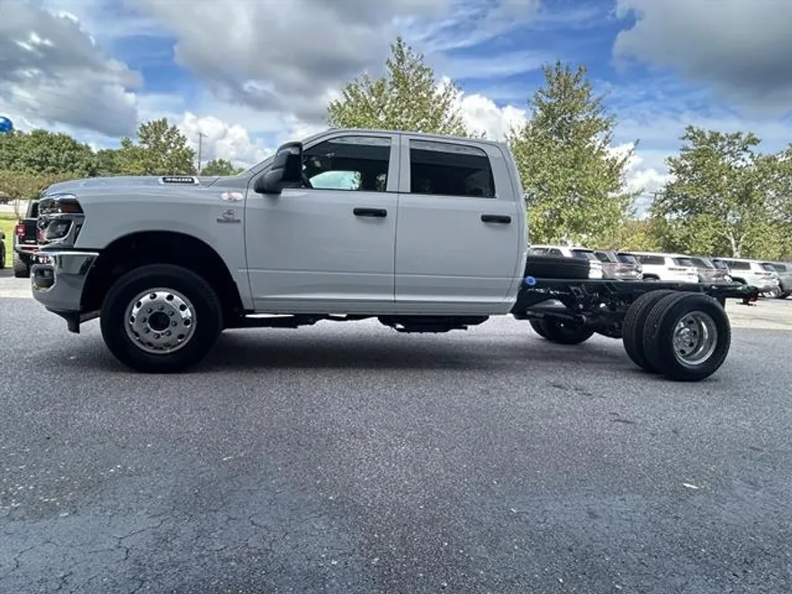 2026 Ram 3500 Tradesman photo 1