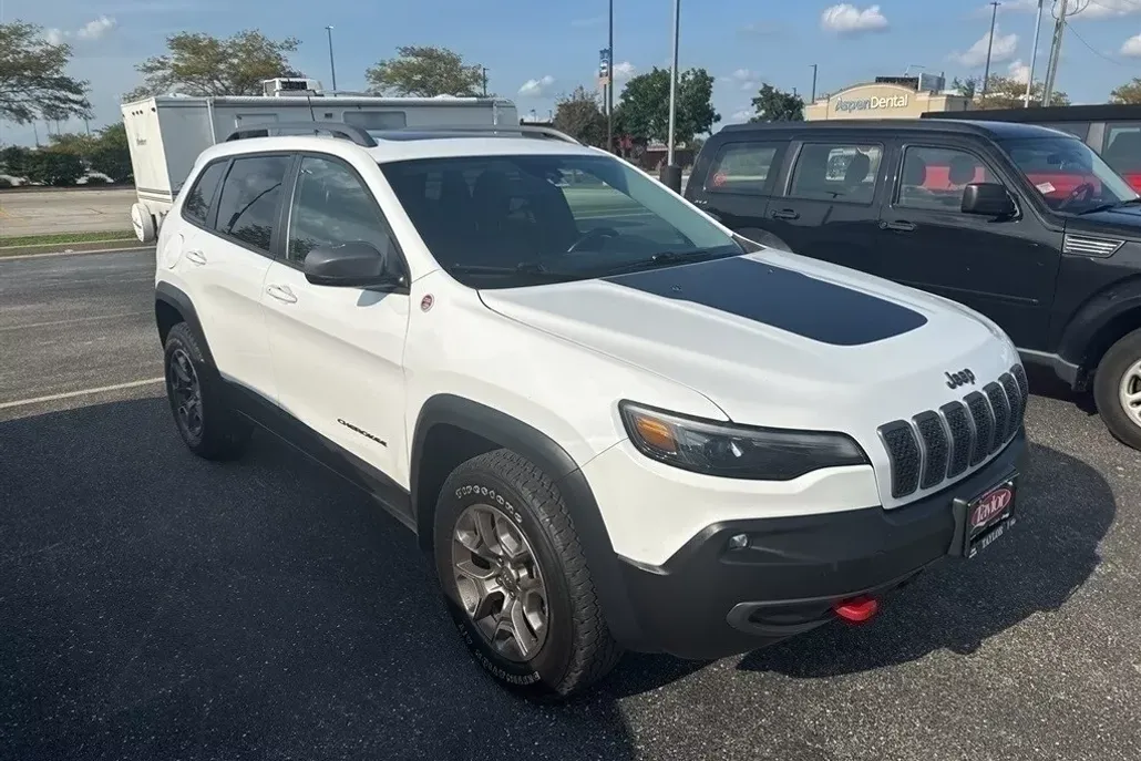 2021 Jeep Cherokee Trailhawk photo 1