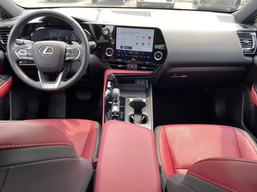 2022 Lexus NX 350 photo 1