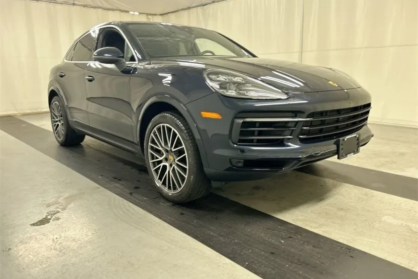 2021 Porsche Cayenne Coupe Base photo 1