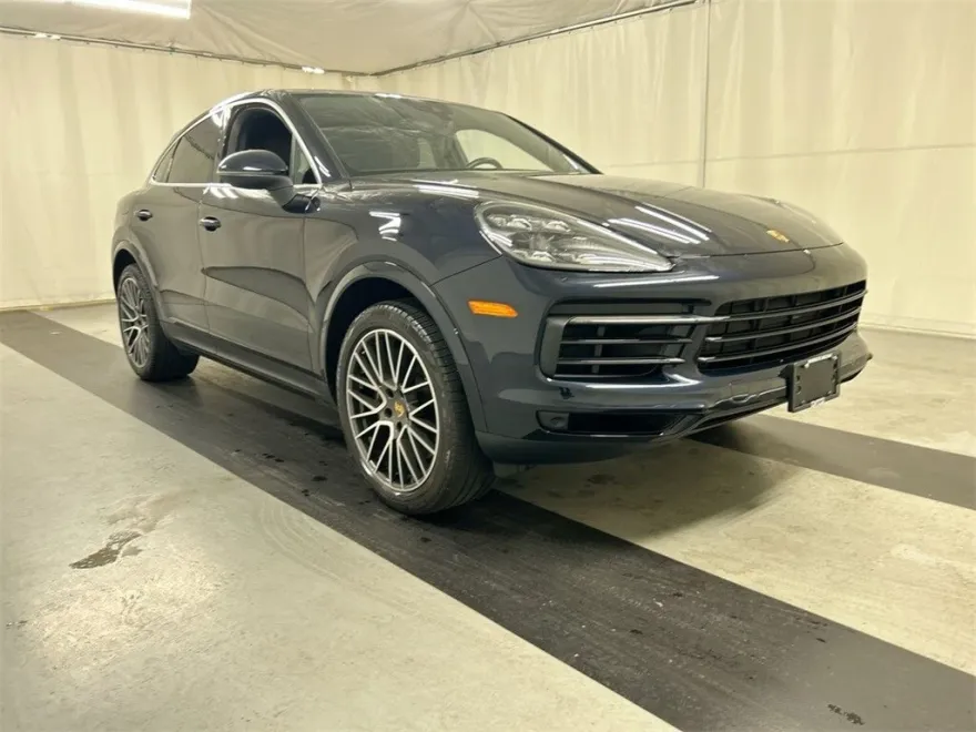 2021 Porsche Cayenne Coupe Base photo 1